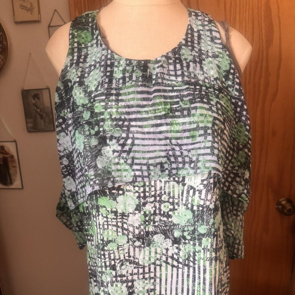 ASKARI size SMALL tiered GREEN CLOVER/flower sleeveless polyester TOP NORDSTROMS